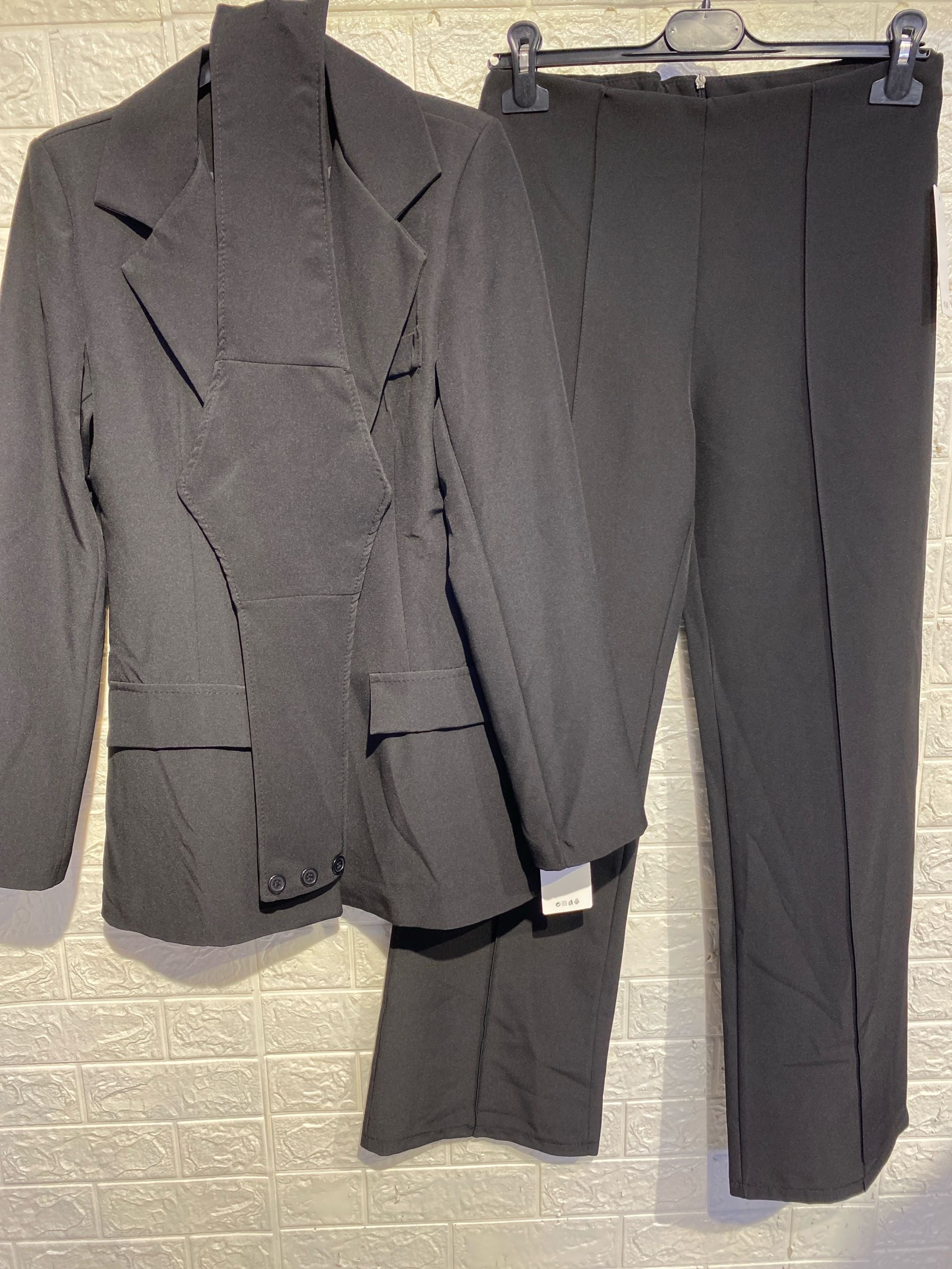 Coordinato Power Suit