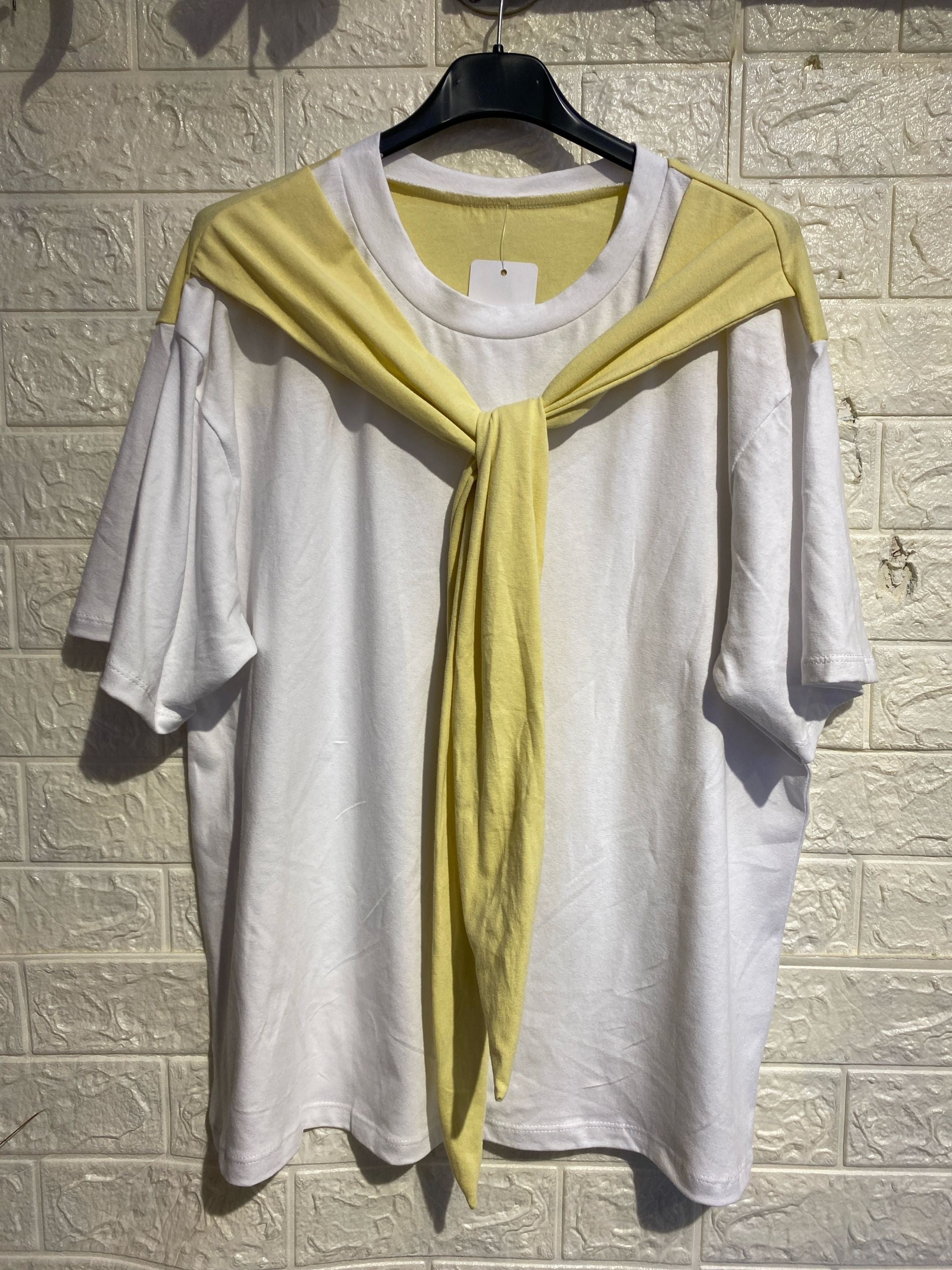 T-shirt "Double Style" con Foulard Integrato