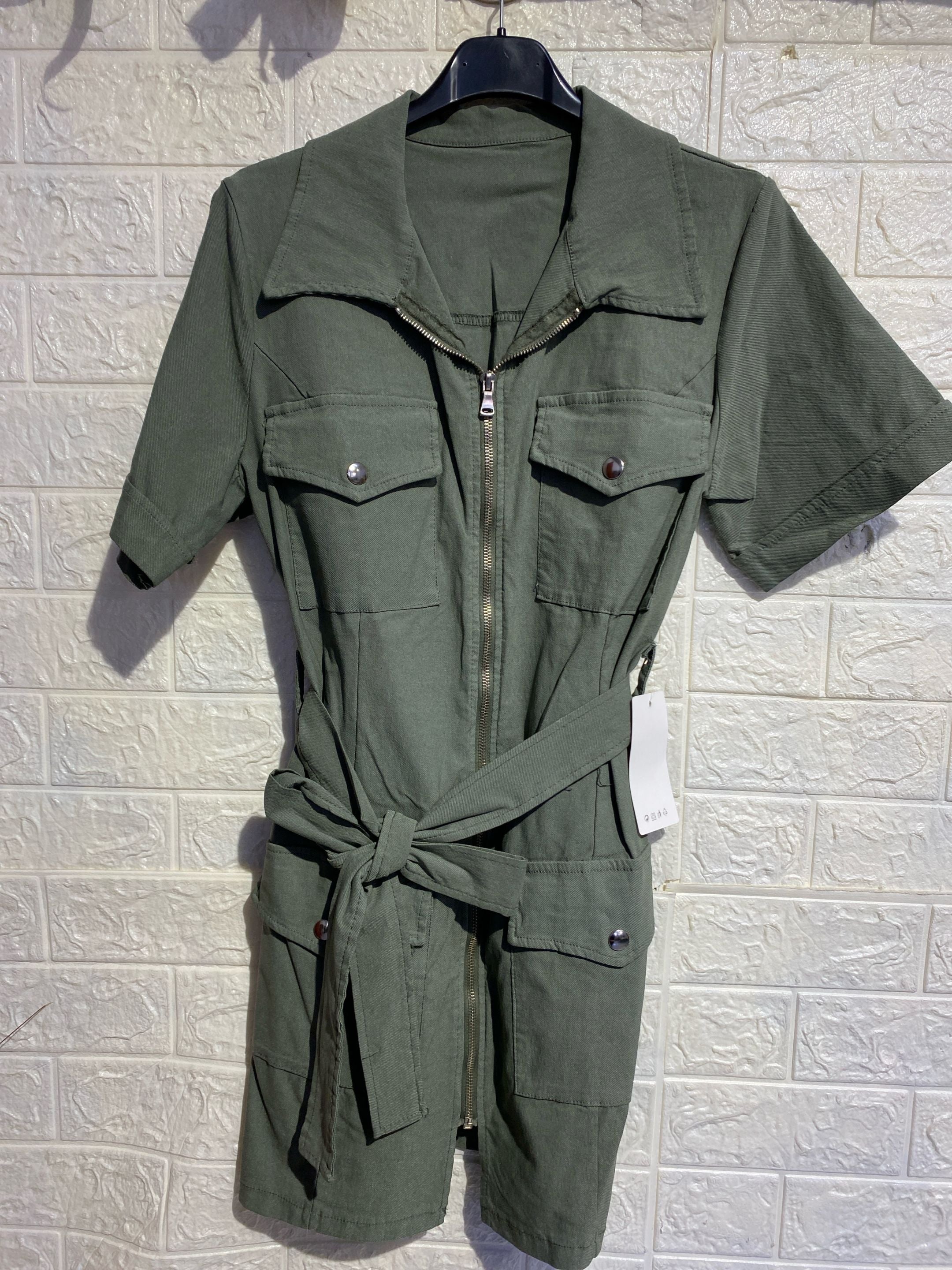 Abito Mini Safari "Cargo Chic" – Stile Grintoso e Femminile