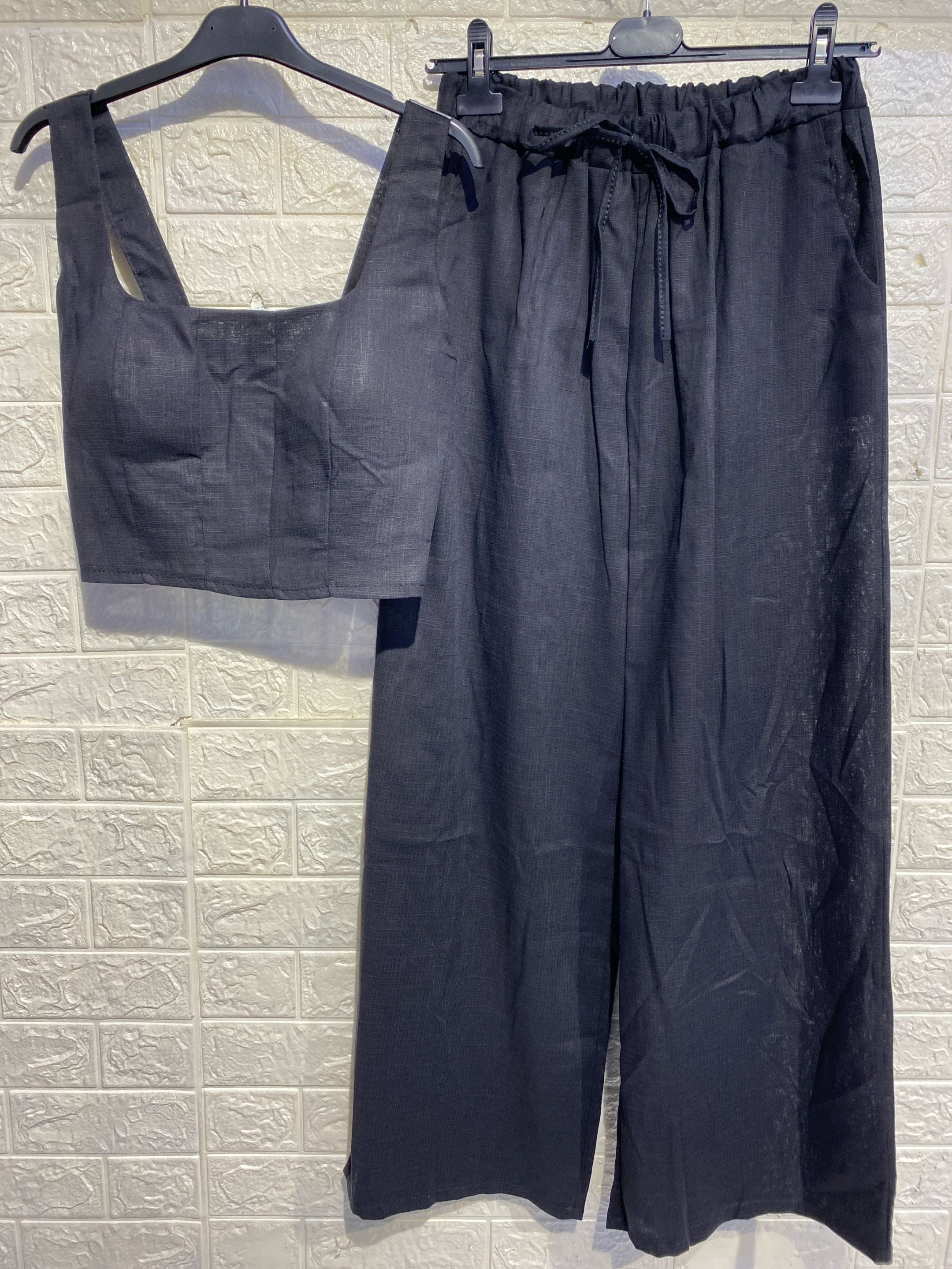 Completo "Chic Essence" – Top a Bustino e Pantaloni Wide Leg