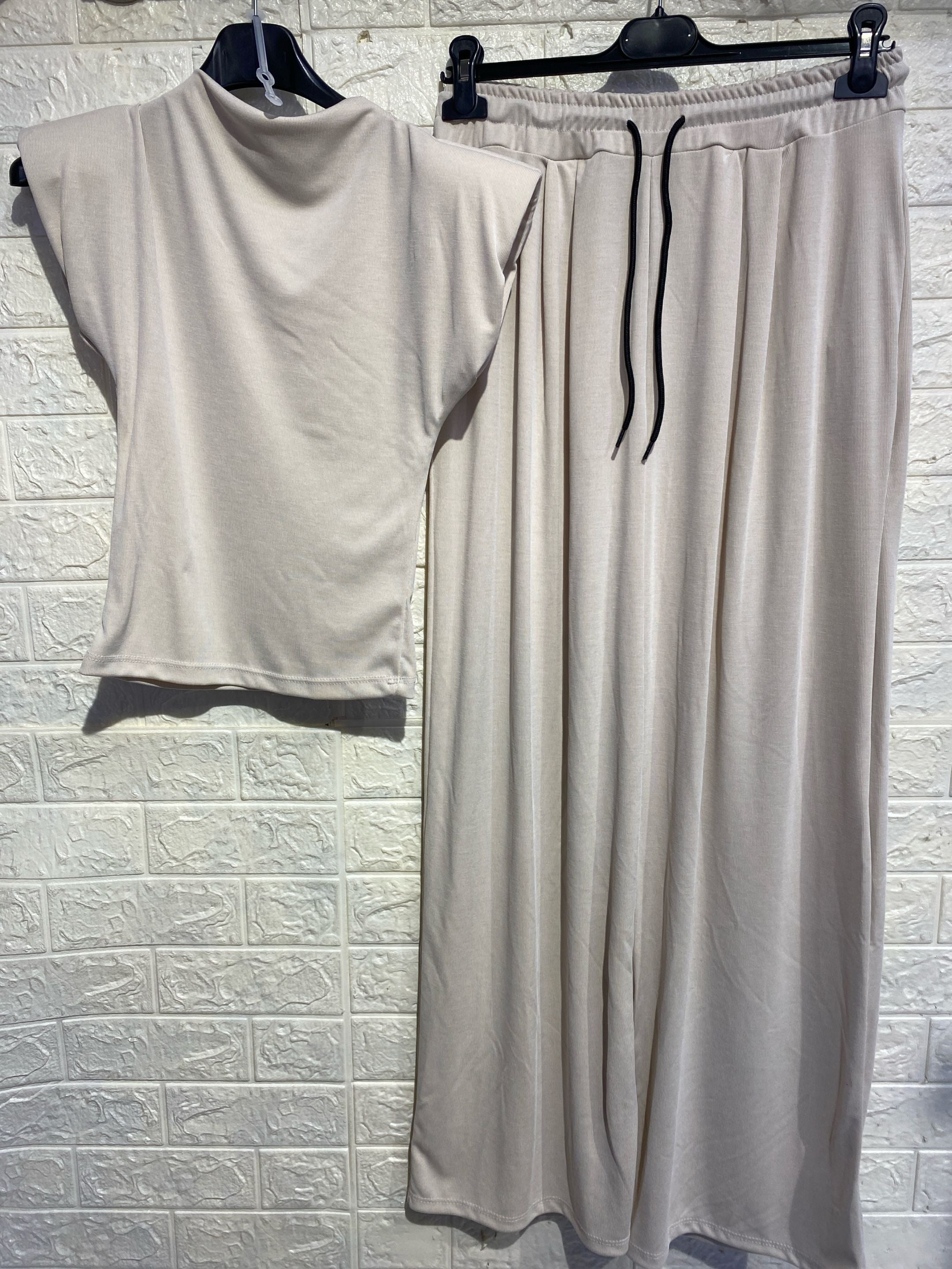 Completo Coordinated "Sunset Lounge" – Top con Spalline e Pantalone Wide Leg