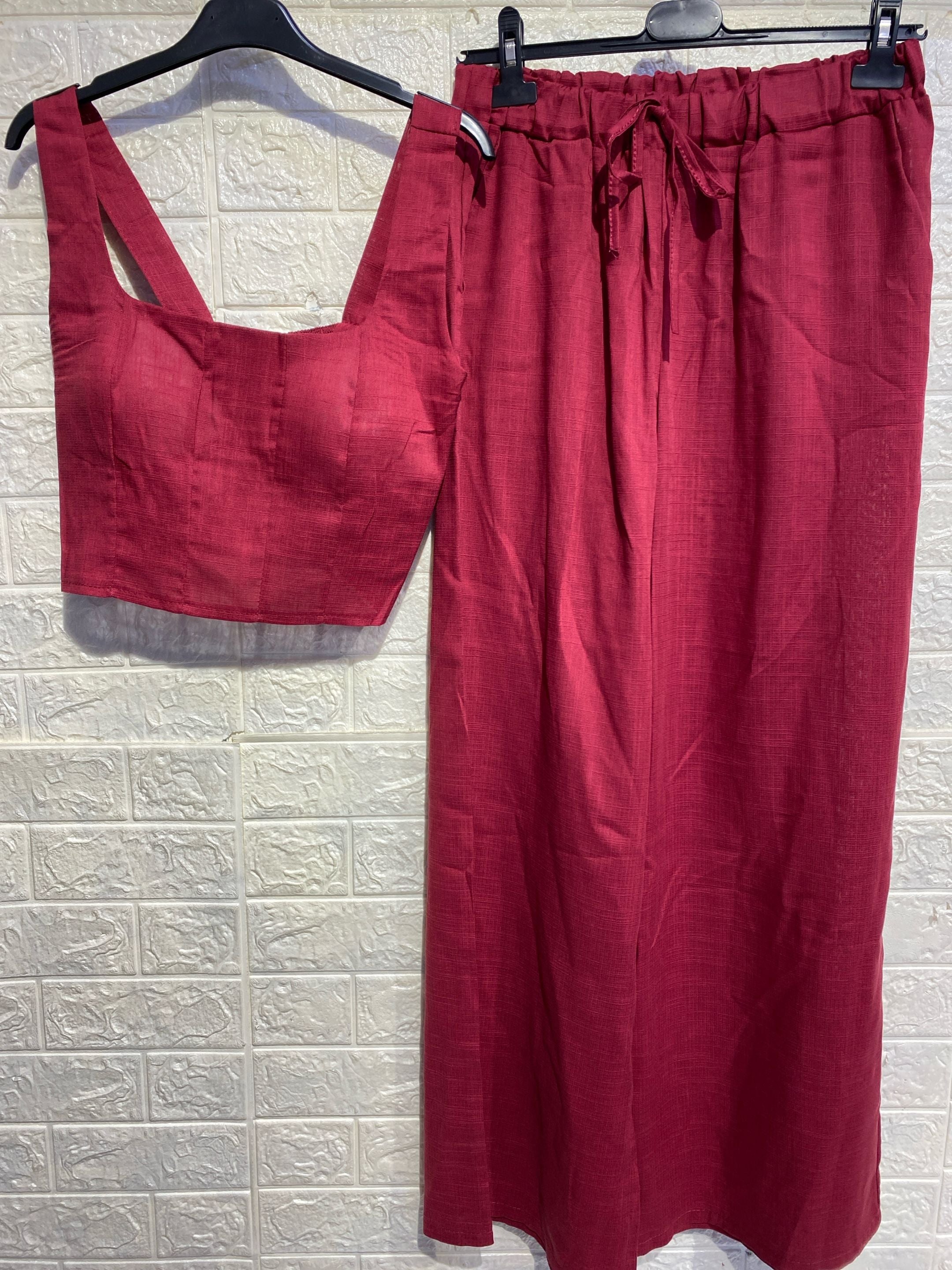 Completo "Chic Essence" – Top a Bustino e Pantaloni Wide Leg