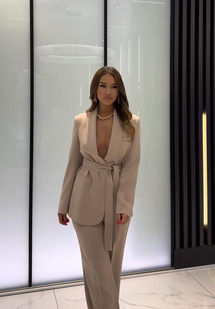 Tailleur Essence