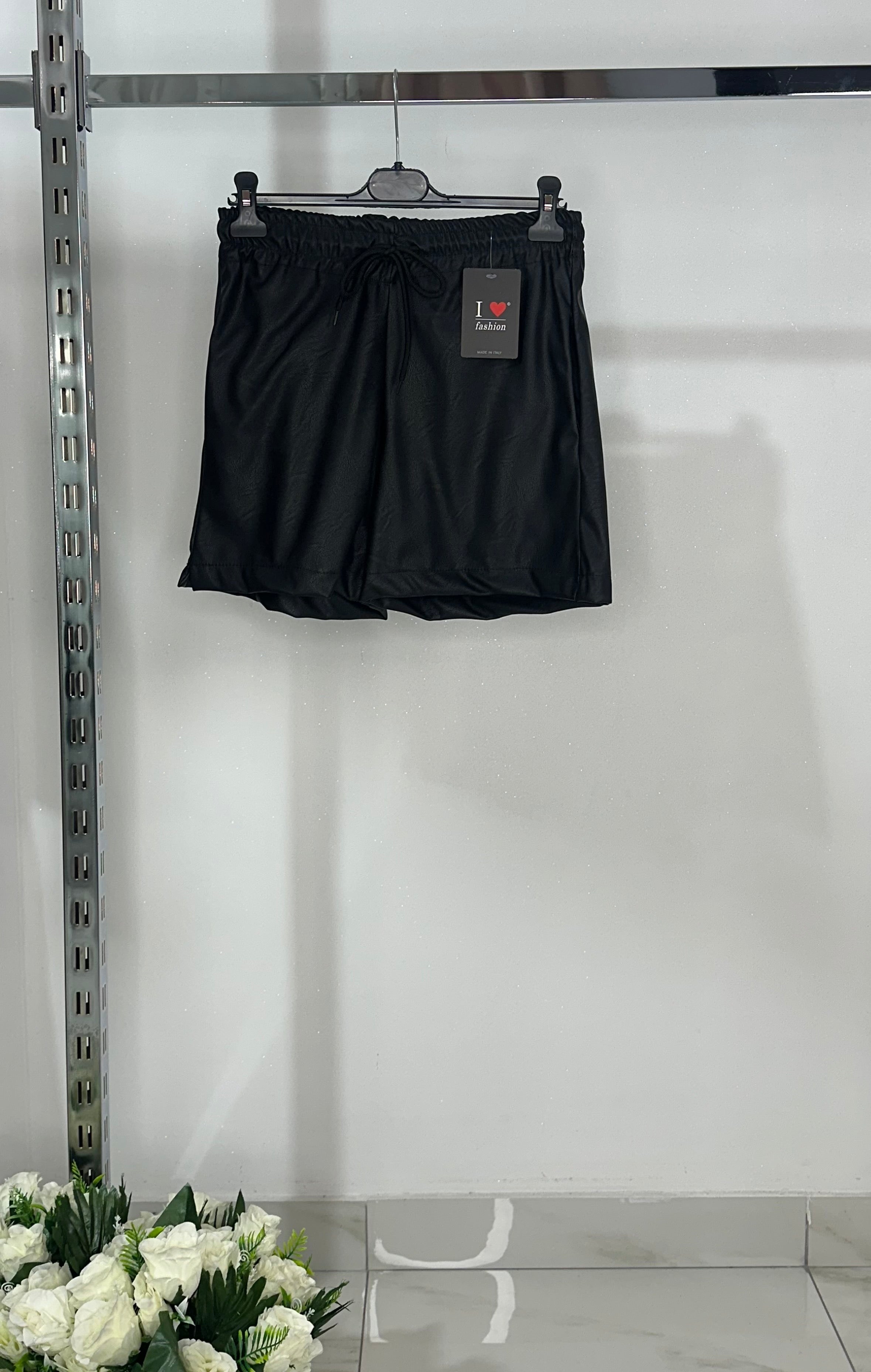 Pantaloncino in pelle