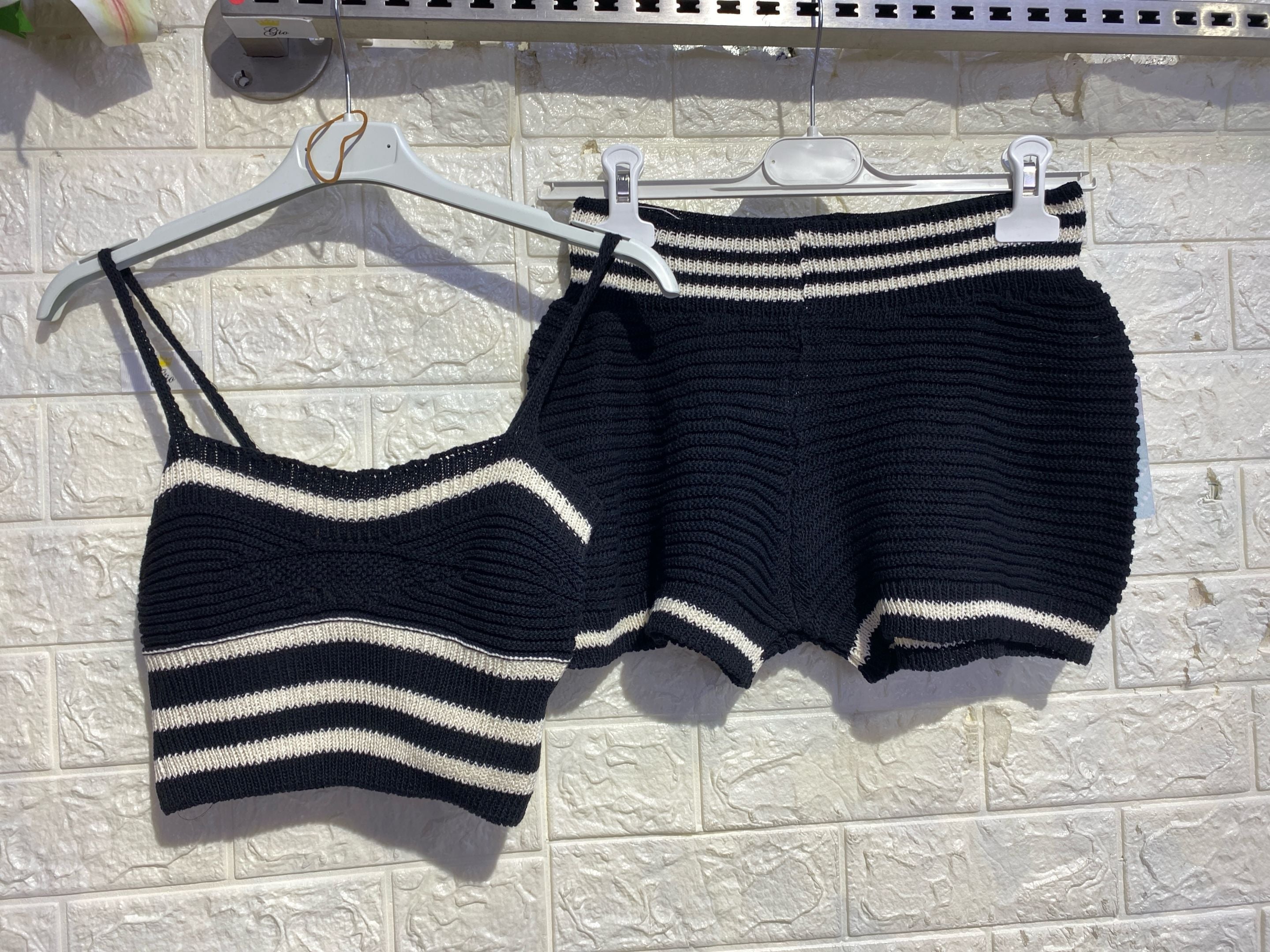 Co-ord Set in Maglia a Righe – Comfort & Stile Casual Chic
