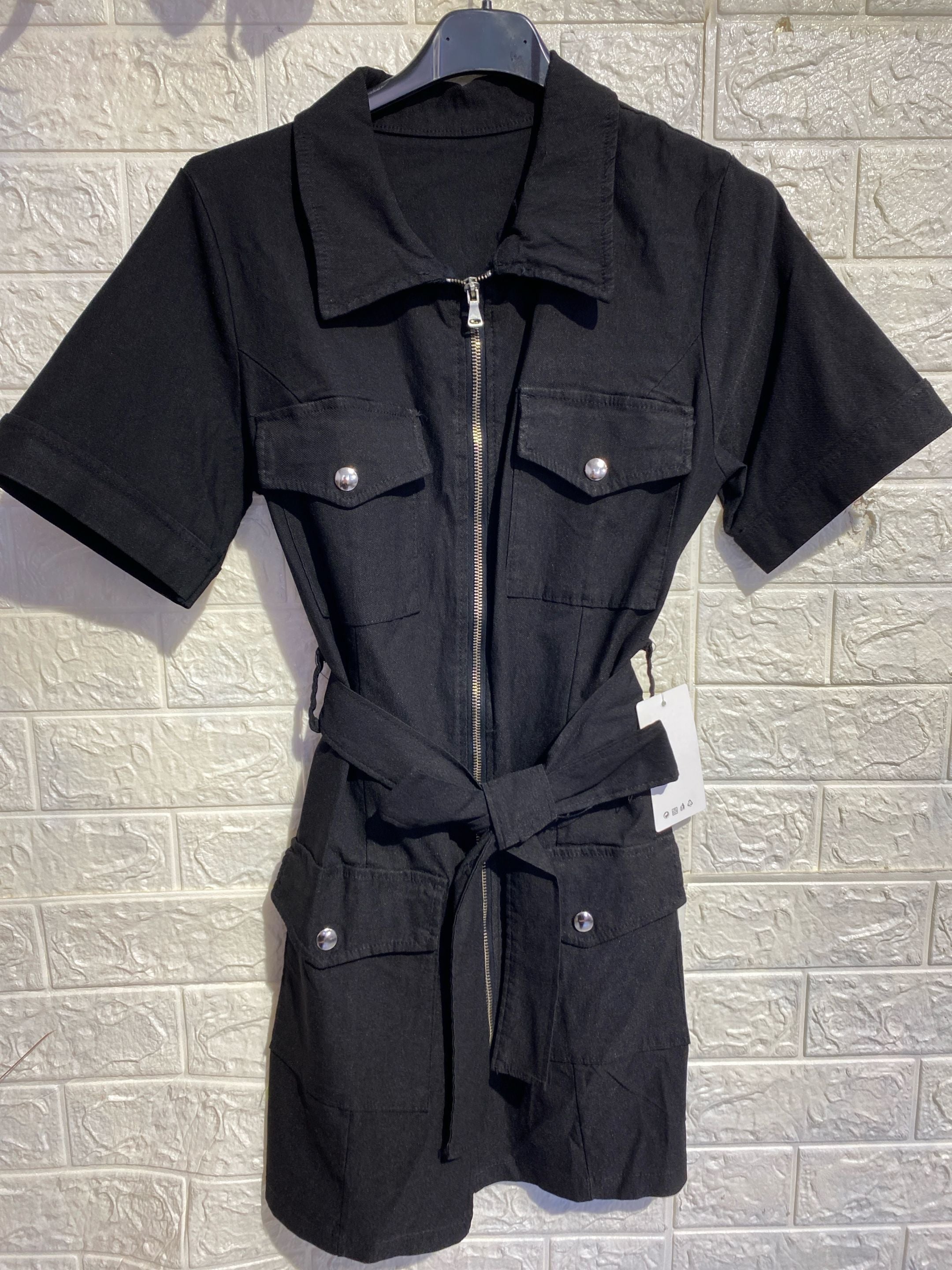 Abito Mini Safari "Cargo Chic" – Stile Grintoso e Femminile