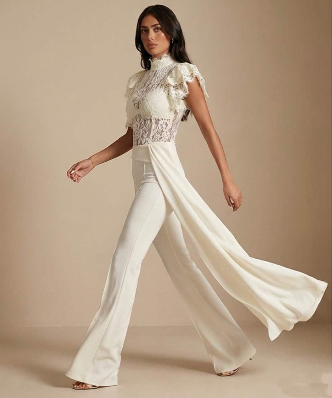 Jumpsuit "Ethereal Glam" – Eleganza Scultorea in Pizzo e Seta