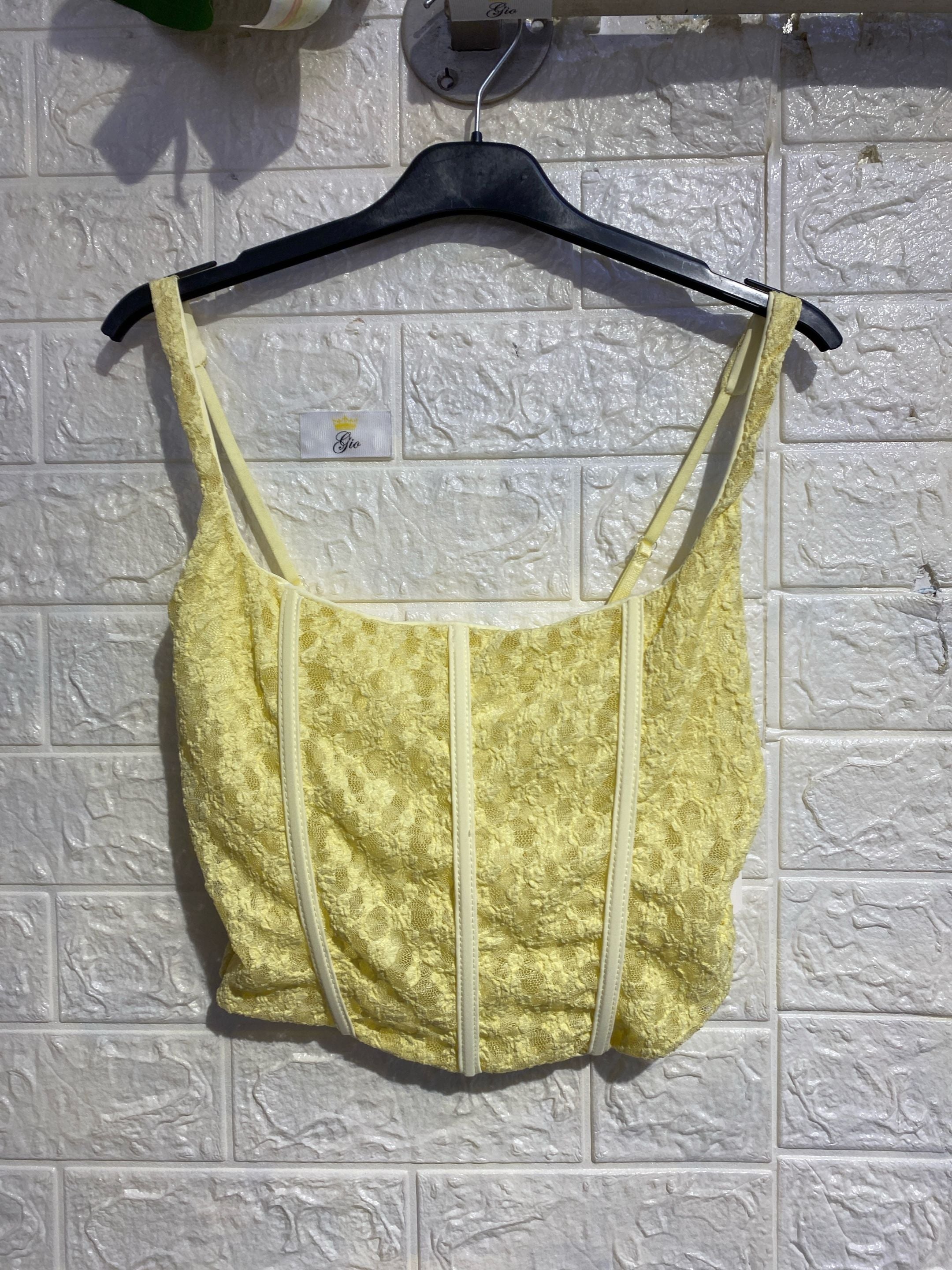 Top Bustino "Lace Romance" – Eleganza e Tendenza