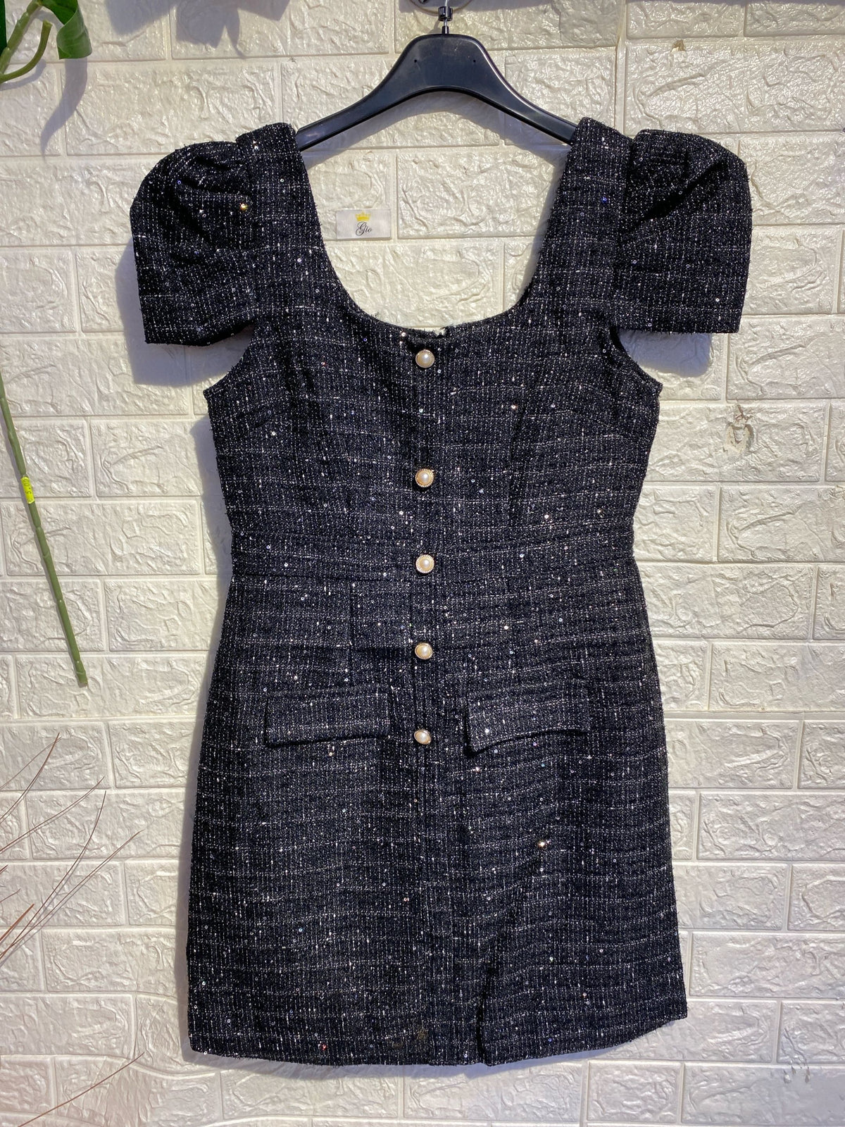ABITO IN TWEED CON MANICHE A PALLONCINO