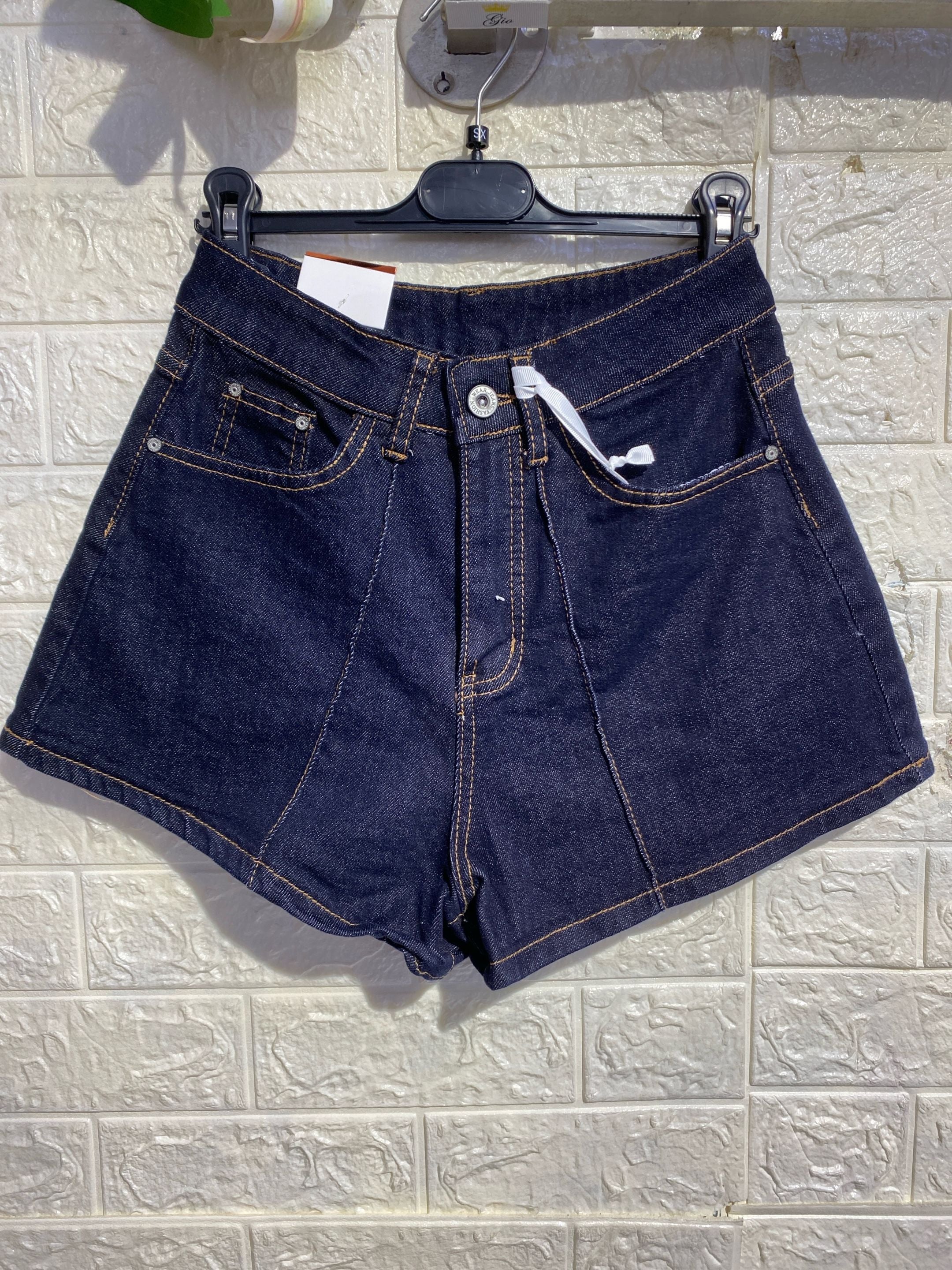 Shorts in Denim High-Waist - Dark Wash