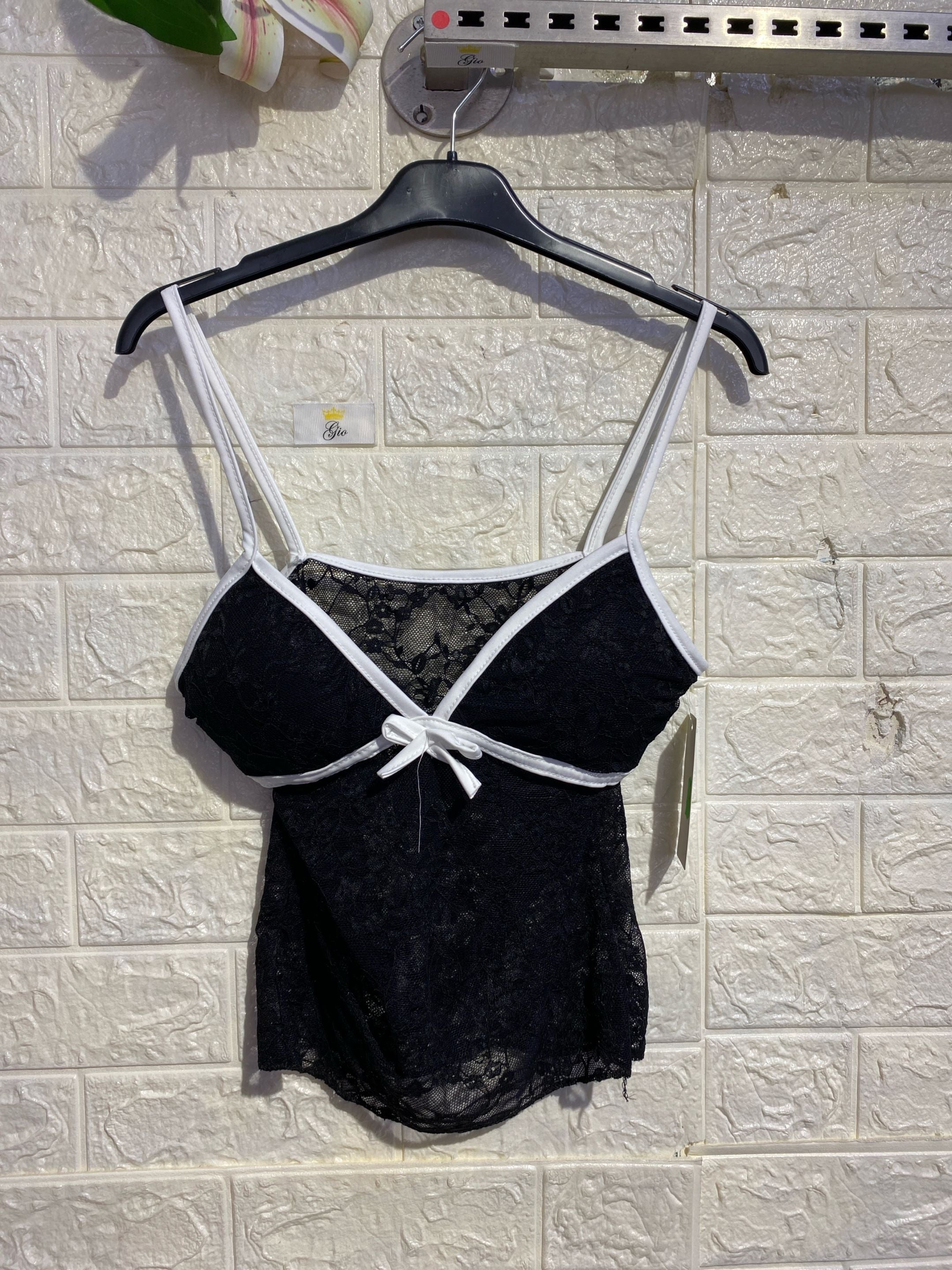 Top Crop in Pizzo Bralette Style