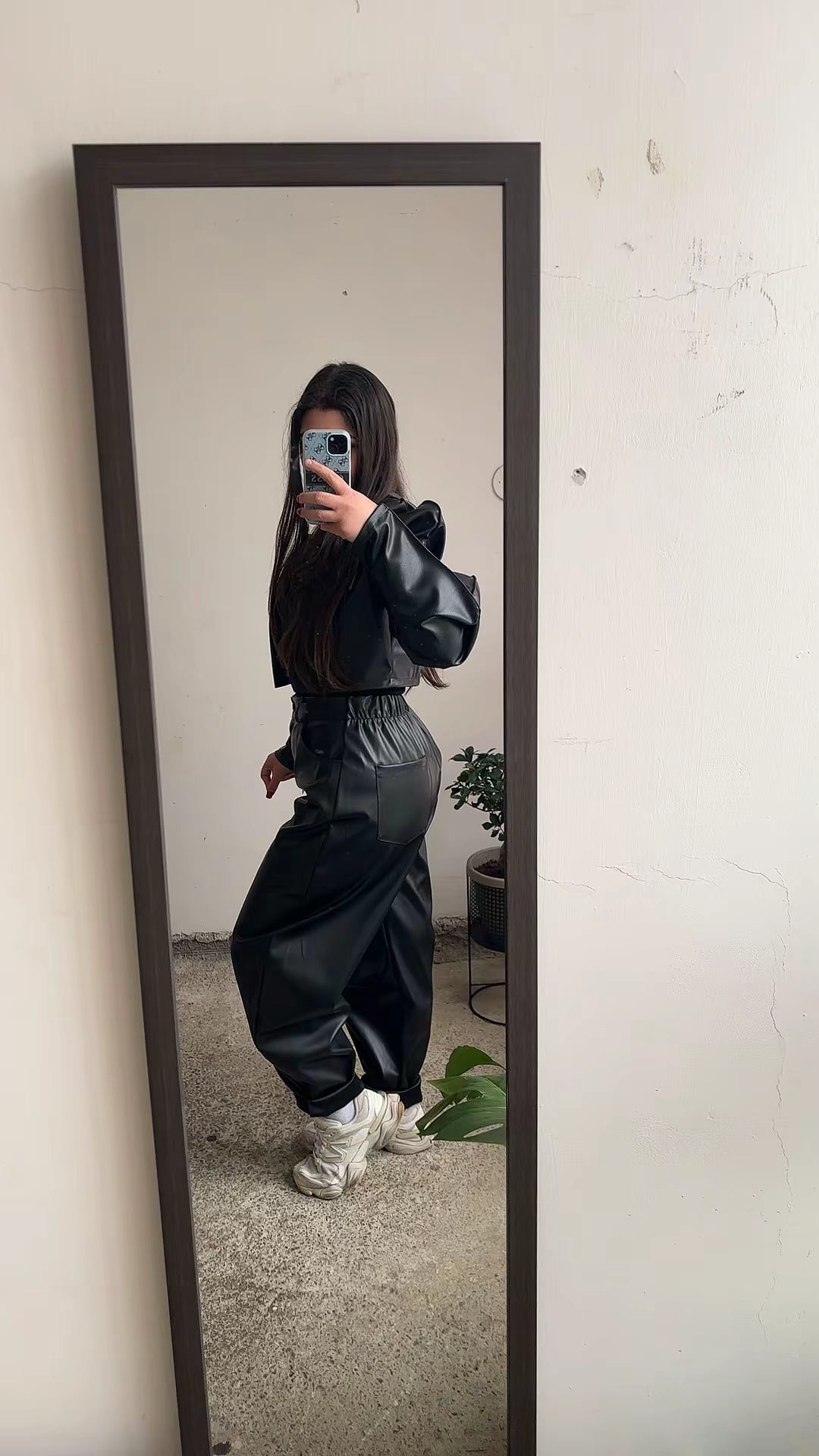 Completo in Faux Leather